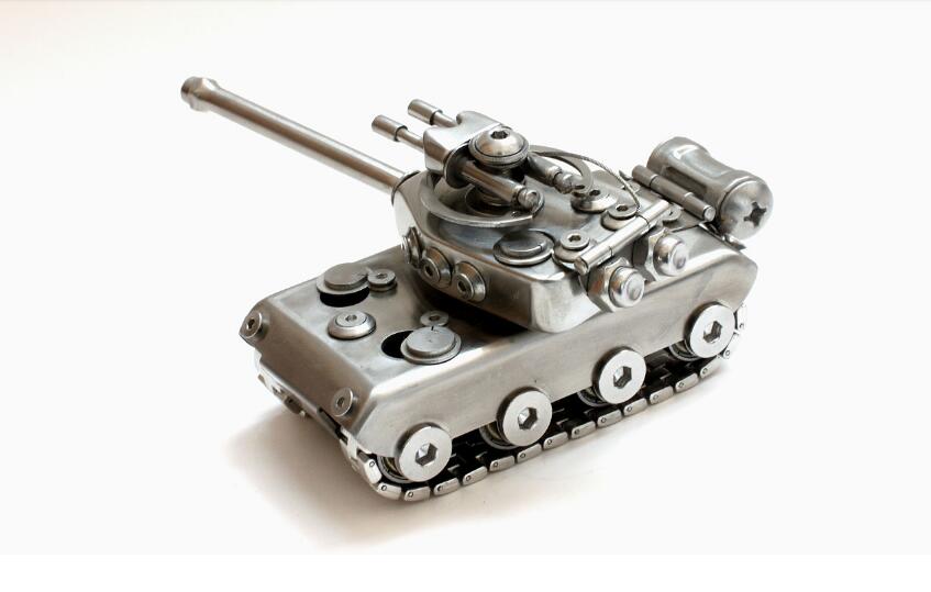 装置艺术坦克模型