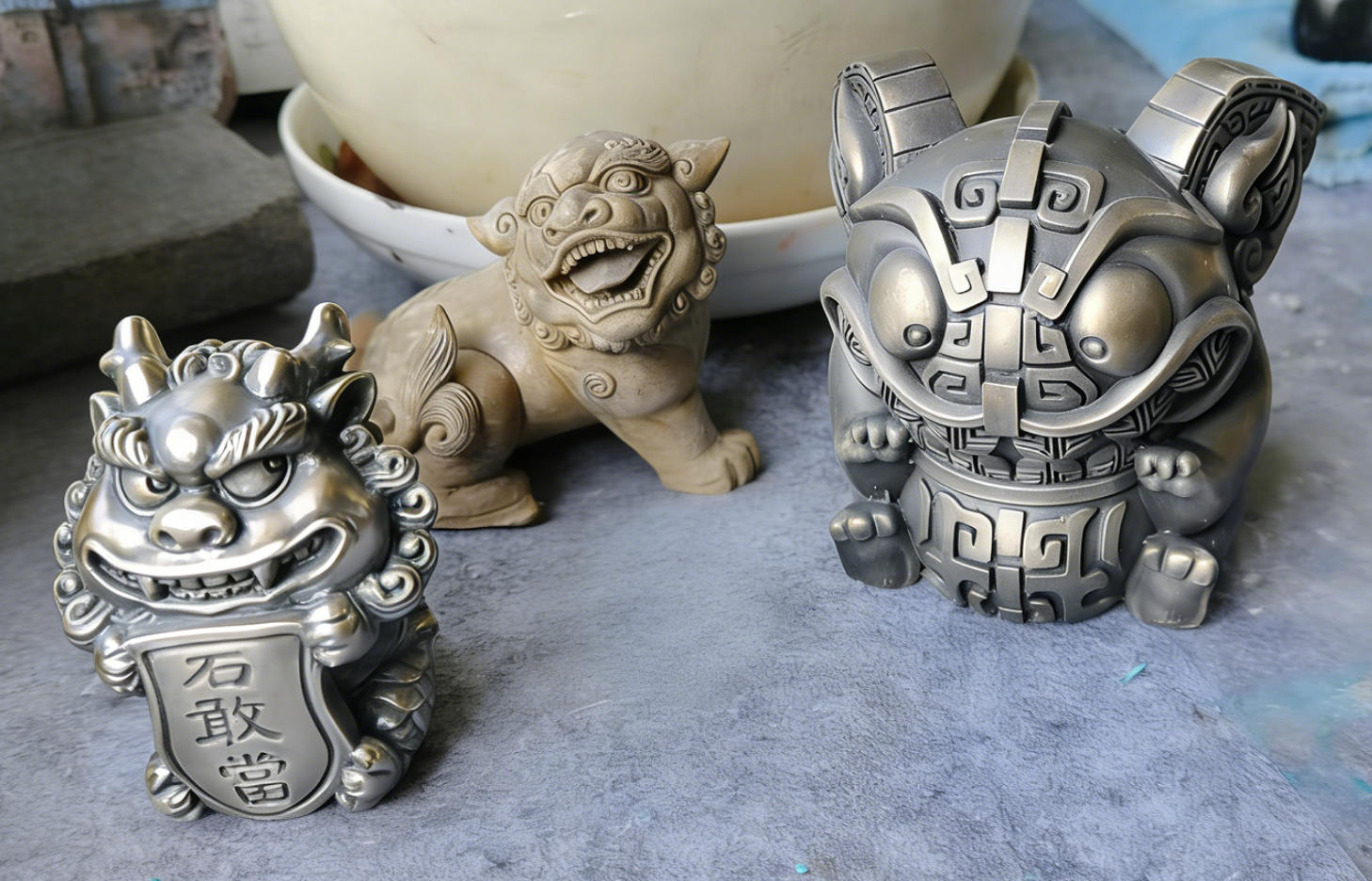 风雷铁艺 · 吞金兽摆件 —— 古韵铸魂,萌态吞金